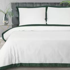 Pościel bawełniana 160x200 LAURA biała zdobiona ozdobną ciemno zieloną kantą z kolekcji Nova Style