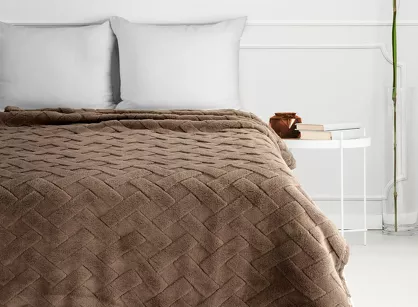 Koc 170x210 CARO ciemny brąz puszysty typu flano z wytłaczanym wzorem Design 91
