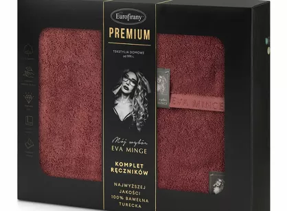 Komplet ręczników VENUS Eva Minge ceglane zdobione bordiurą w kolorze ręcznika z napisami projektantki z kolekcji Premium
