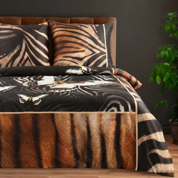 Pościel z makosatyny 220x200 EVA 18 Eva Minge czarna z designerskim wzorem zwierzęcym w motyle z kolekcji Premium
