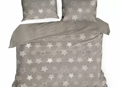 Pościel polarowa 220x200 FLANO 4 beżowa z wytłaczanym białym wzorem gwiazdek z kolekcji NOVA Flano