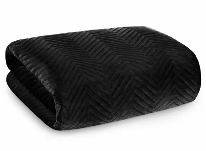 Narzuta welwetowa 170x210 SOFIA czarna pikowana w gęstą jodełkę