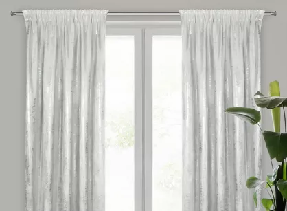 Zasłona na taśmie 140x270 RENIA welwetowa biała ze srebrnym przecieranym wzorem