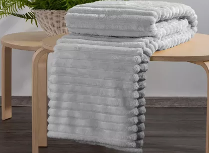 Koc 200x220 SOFT srebrny puszysty typu flano z wytłaczanym wzorem Design 91