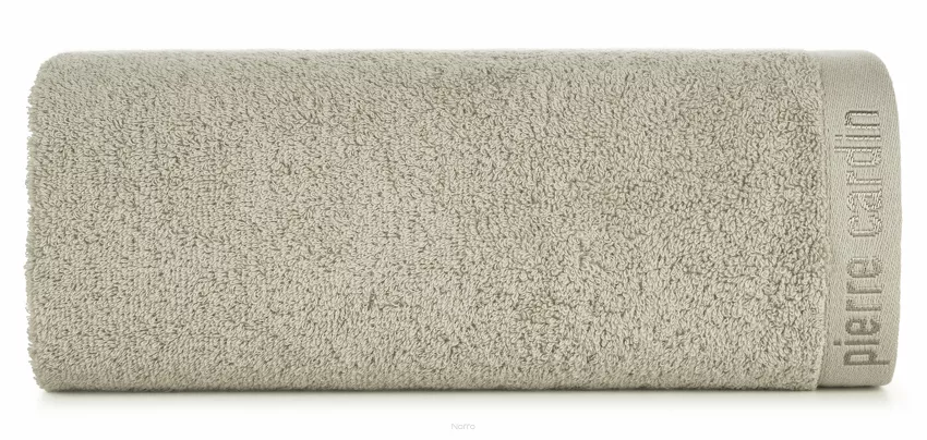 Ręcznik 50x90 EVI Pierre Cardin jasny beż zdobiony bordiurą w kolorze ręcznika z logo marki