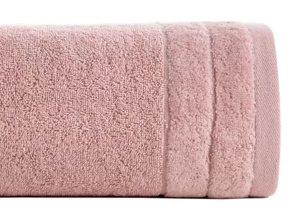 Ręcznik bawełniany 70x140 DAMLA pudrowy gładki z subtelną bordiurą