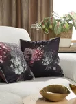 Poszewka welwetowa 45x45 VELVET 137 czarna z designerskim fioletowym wzorem botanicznym - 4