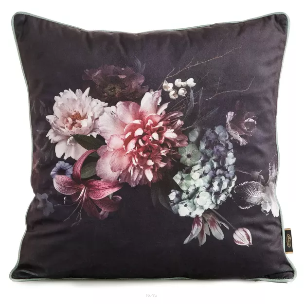 Poszewka welwetowa 45x45 VELVET 137 czarna z designerskim fioletowym wzorem botanicznym