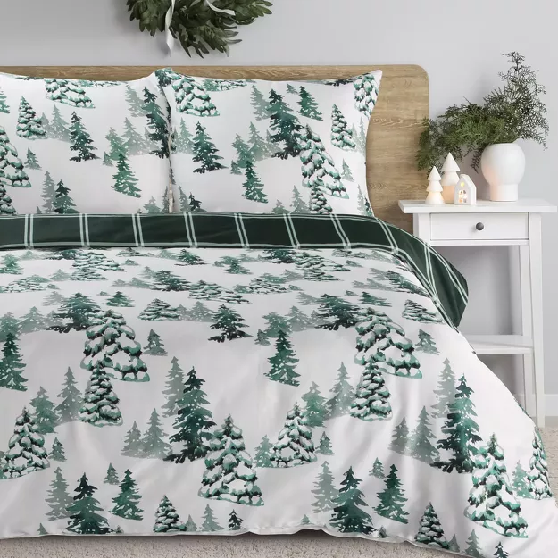 Pościel świąteczna 220x200 WINTER biała ciemna zieleń choinki z satyny bawełnianej