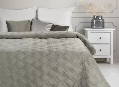 Narzuta welwetowa 200x220 SOFIA 5 srebrna pikowana hot press w geometryczny wzór