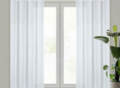 Firana na przelotkach 135x270 ARLETA biała z szyfonu z delikatnym połyskiem