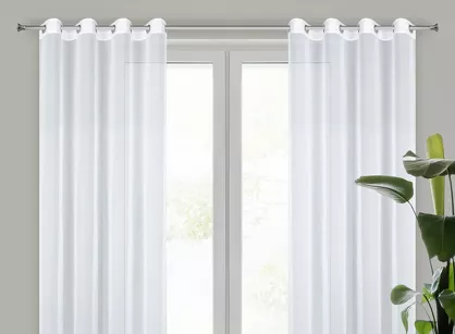 Firana na przelotkach 135x270 ARLETA biała z szyfonu z delikatnym połyskiem