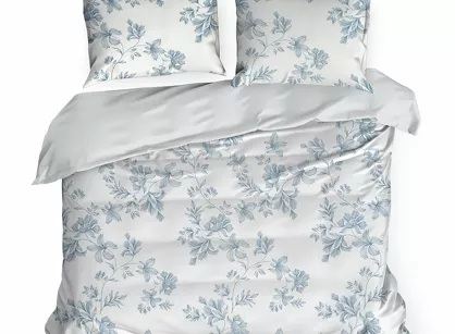 Pościel satynowa 160x200 SPRING 70 biała z niebieskim wzorem roślinnym z kolekcji Classic