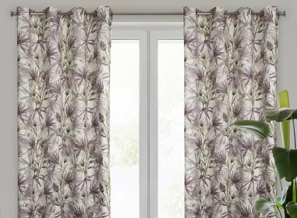 Zasłona na przelotkach 140x250 TESSA welwetowa biała z kwiatowym fioletowym nadrukiem