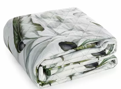 Narzuta welwetowa 220x240 ELLEN biała pikowana z wzorem egzotycznych oliwkowych liści
