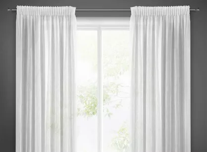 Firana na taśmie 140x270 ADEL biała o strukturze drobnej siateczki