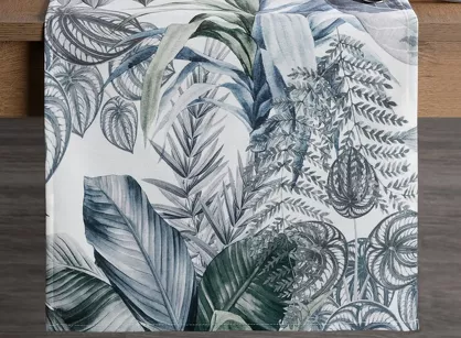 Bieżnik welwetowy 40x140 DAVOS 2 biały pikowany z wzorem egzotycznych zielonych i srebrnych liści