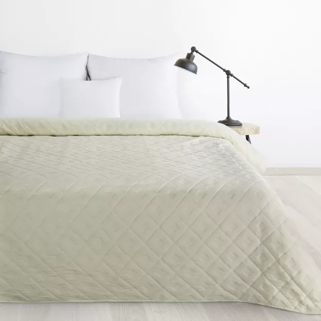 Narzuta 200x220 ALARA 6 kremowa pikowana z mikrofibry wzór wyrazistych rombów