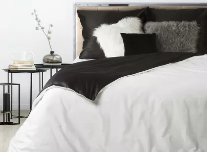 Pościel satynowa 220x200 NOVA 3 dwukolorowa gładka biała czarna
