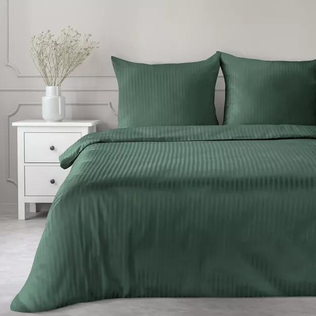 Pościel satynowa 140x200 VERA jednokolorowa gładka ciemna zieleń w prążki