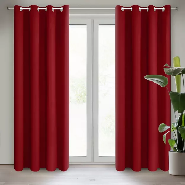 Zasłona na przelotkach 135x250 LOGAN zaciemniająca czerwona jednokolorowa z półmatowej tkaniny