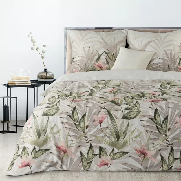 Pościel satynowa 220x200 SPRING 8 beżowa z nadrukiem egzotycznych zielonych liści