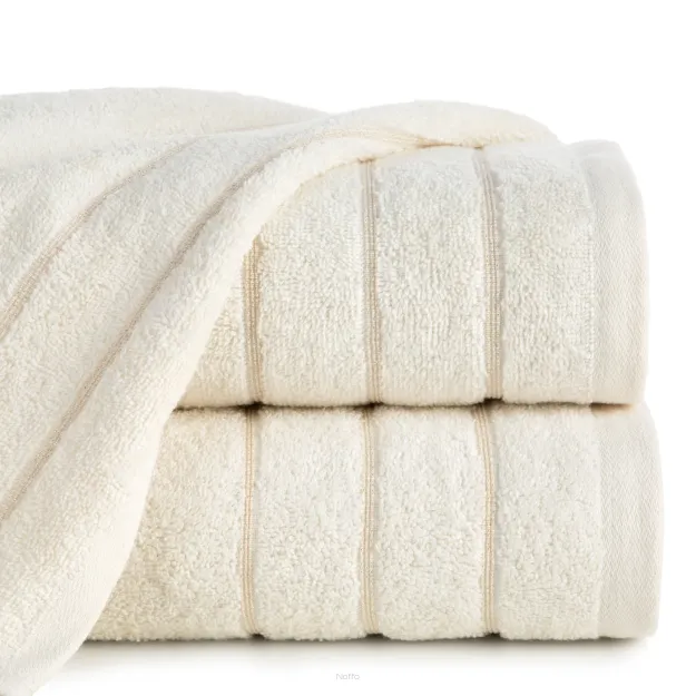 Ręcznik bawełniany 50x90 DALI kremowy gładki z subtelną bordiurą z błyszczącą nicią