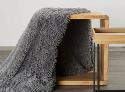 Koc futrzany 170x210 TIFANY 1 srebrny jednokolorowy puszysty z kolekcji Design 91