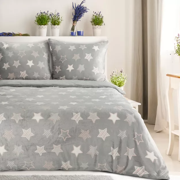 Pościel polarowa 220x200 FLANO 4 srebrna z wytłaczanym białym wzorem gwiazdek z kolekcji NOVA Flano