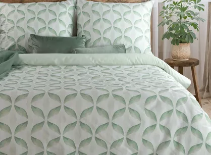 Pościel satynowa 160x200 SPRING 101 biała miętowa z motywem geometrycznym z kolekcji Classic
