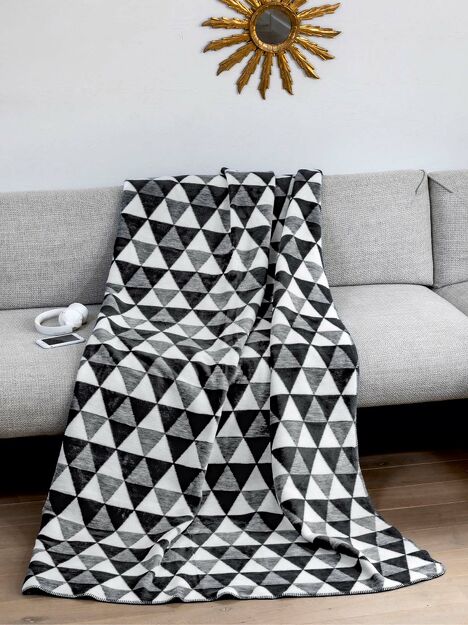 Koc bawełniany 150x200 1705-2 biały stalowy w trójkąty wykończony szydełkiem