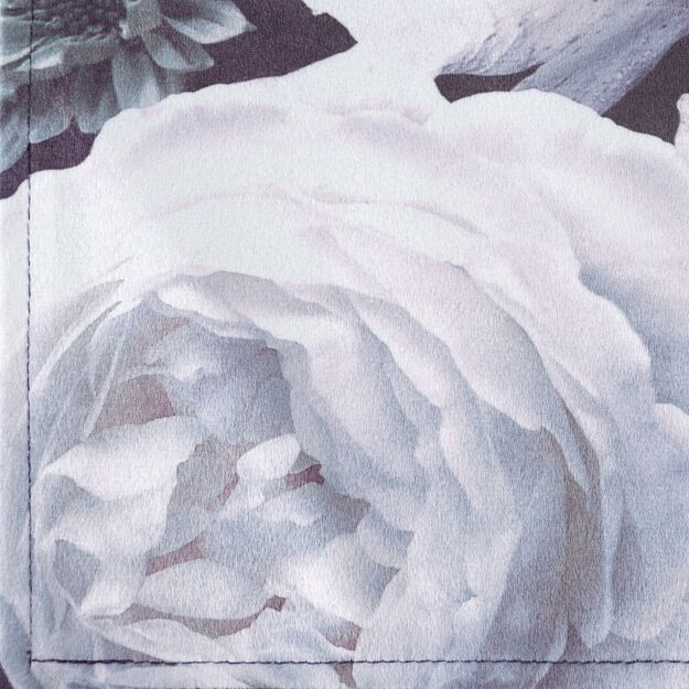 Serwetka welwetowa 30x40 VELVET 7 fioletowa z designerskim wzorem kwiatów piwonii 4 szt.