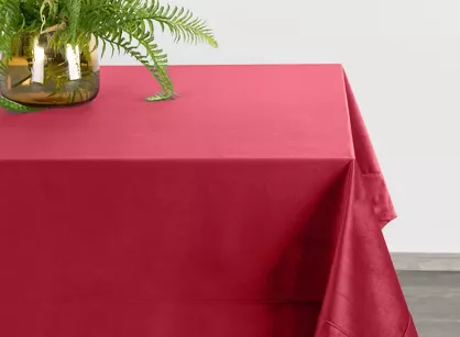 Obrus welwetowy 145x220 VELVET bordowy wykończony mankietem