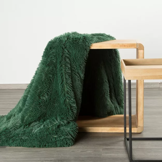 Koc futrzany 200x220 TIFANY 1 ciemna zieleń jednokolorowy puszysty z kolekcji Design 91