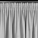 Zasłona na taśmie 140x250 DANI welwetowa srebrna jednokolorowa zdobiona w dolnej części falbanami - 8