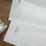 Obrus 145x350 JOWITA biały zdobiony kantą i srebrna nicią - 3