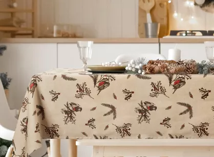 Obrus świąteczny 140x200 MELODY beżowo brązowy bawełniany w świąteczny wzór