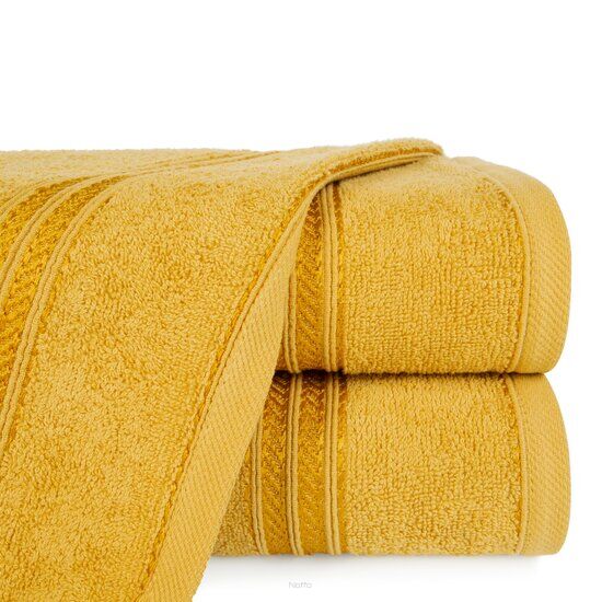 Ręcznik bawełniany 70x140 LORI musztardowy z delikatną bordiurą z błyszczącą nicią 