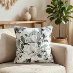 Poszewka welwetowa 45x45 LOTI biała oliwkowa nadruk kwiatowy obszyta lamówką - 3