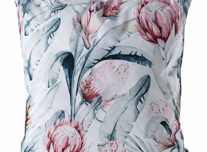 Poszewka na taras 45x45 GARDEN 32 biała wodoodporna niebieski motyw kwiatowy