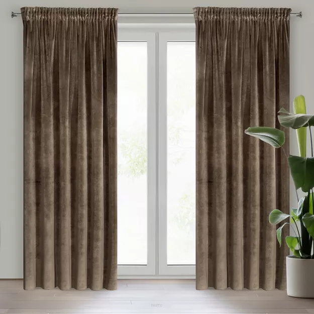 Zasłona na taśmie 140x270 VILLA welwetowa brązowa o aksamitnej strukturze