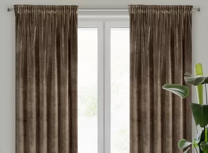 Zasłona na taśmie 140x270 VILLA welwetowa brązowa o aksamitnej strukturze