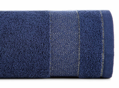 Ręcznik 70x140 NESSY granatowy z szeroką żakardową bordiurą  przetykaną metaliczną nicią 500 g/m2 