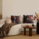 Poszewka welwetowa 45x45 VELVET 130 bordowa z designerskim wzorem kwiatowym obszyta lamówką - 5