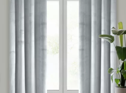 Zasłona gotowa na przelotkach 140x250 PIERRE welwetowa jasny srebrny jednokolorowa