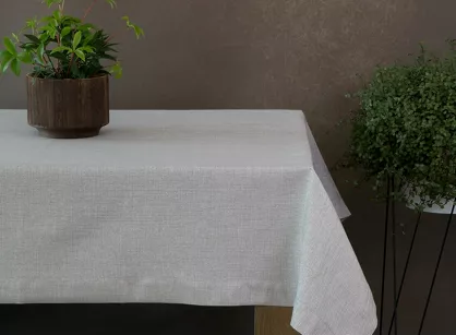 Obrus 145x350 STELLA 2 srebrny zdobiony kantą z wplecioną nicią srebrną