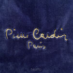 Koc akrylowy 220x240 CLARA 1 Pierre Cardin granatowy jednokolorowy z wyhaftowanym logo - 5