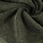 Ręcznik 30x50 VENUS Eva Minge ciemna oliwka zdobiony bordiurą w kolorze ręcznika z napisami projektantki 550 g/m2 - 4