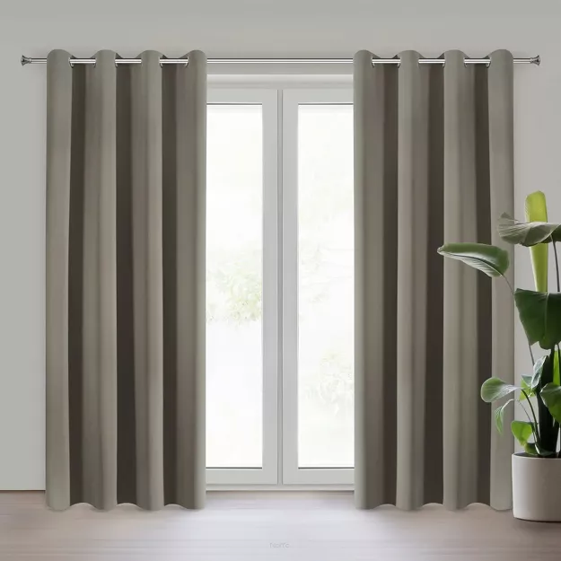 Zasłona na przelotkach 135x250 LOGAN zaciemniająca cappuccino jednokolorowa z półmatowej tkaniny