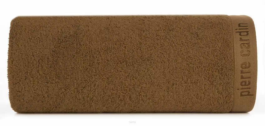 Ręcznik 70x140 EVI Pierre Cardin miodowy zdobiony bordiurą w kolorze ręcznika z logo marki
